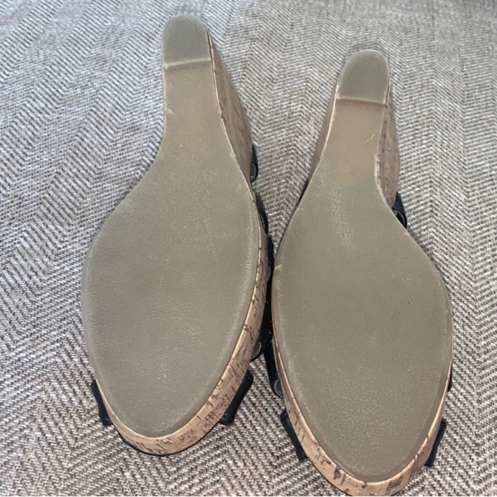 Excellent Preowned Condition Apostrophe Cork Wedge Shoes Size 8.5. Very cute